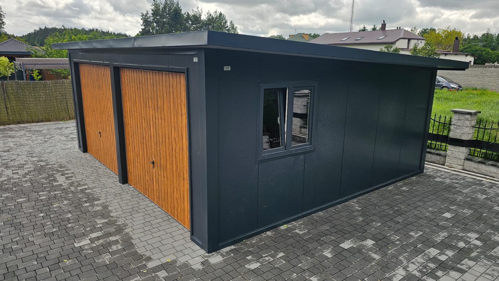 Garaż Ocieplony 7x6 grafit - obrazek 4